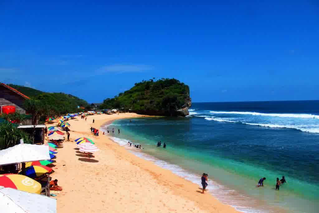Keelokan Pantai Indrayanti Gunung Kidul, Jogja Rasa Bali