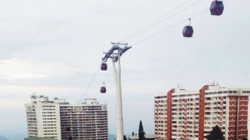 Pemandangan Gondola Yang menari-nari di Theme park hotel