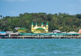 Liburan Sambil Ngulik Sejarah di Pulau Penyengat Kepulauan Riau