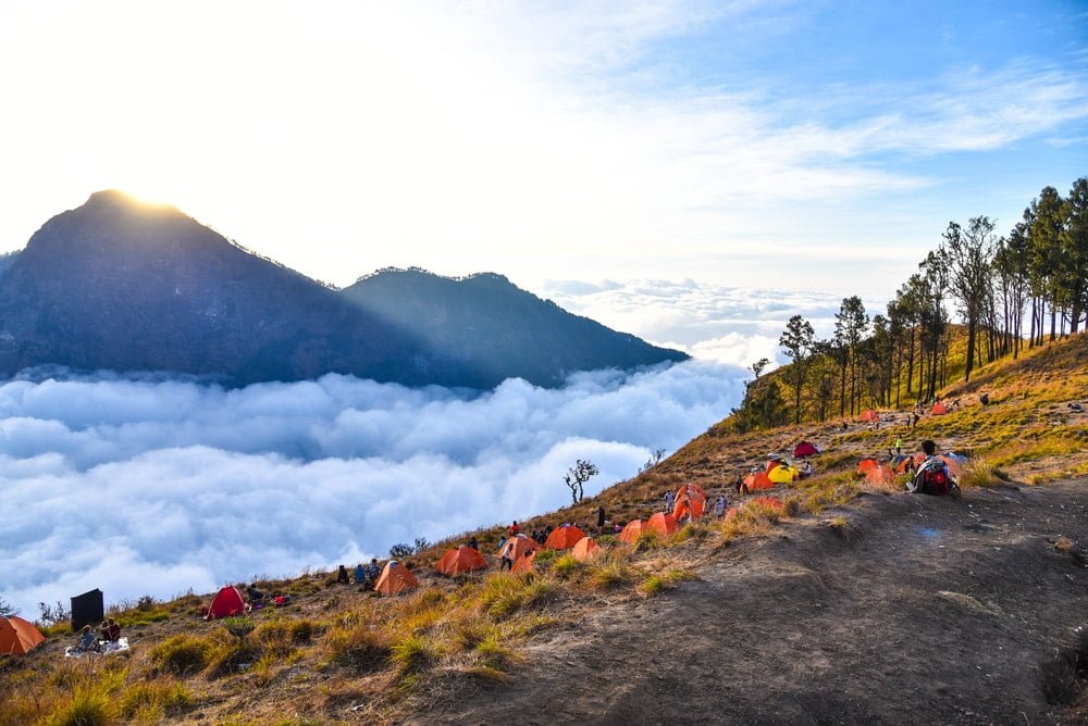 Objek Wisata Alam Gunung Rinjani Lombok yang Menantang