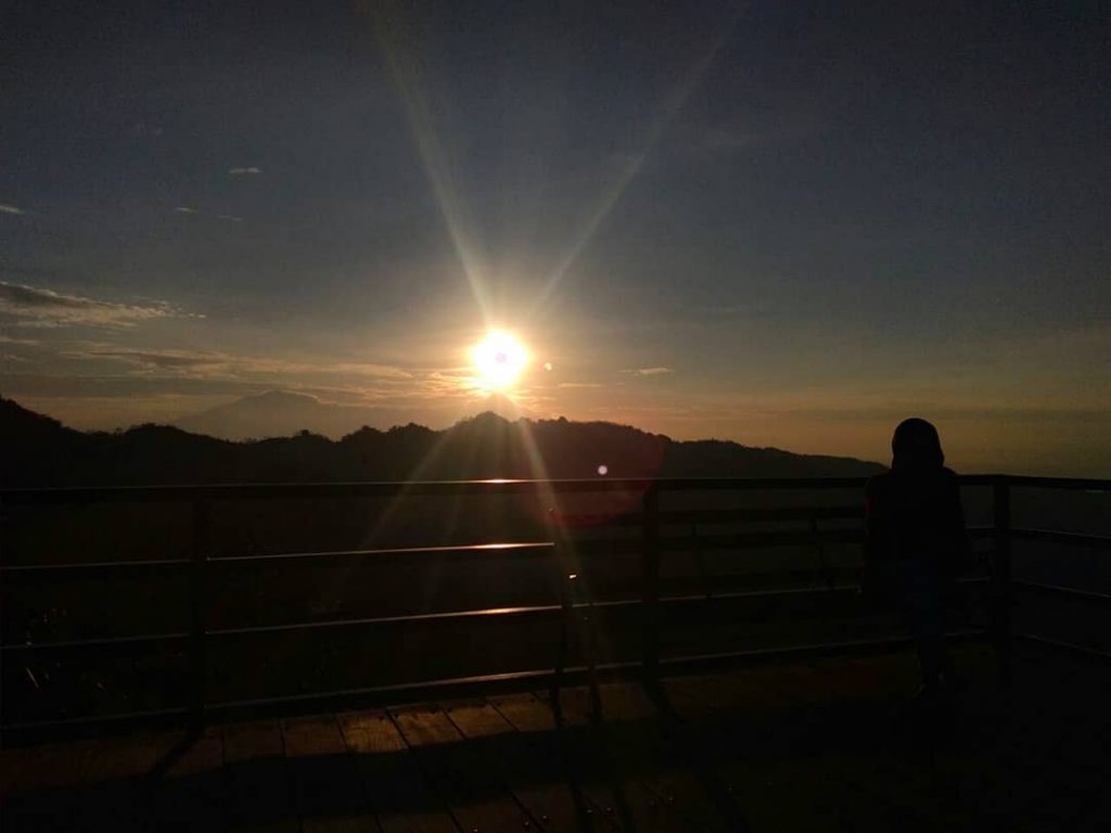 Sunset Puncak Widosari, Image By IG : @esti.rahayu25