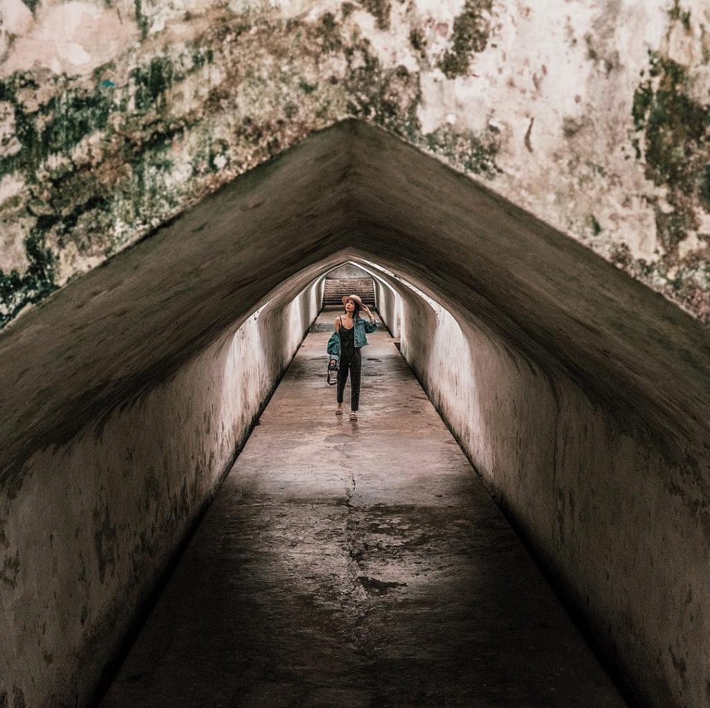 Terowongan bawah air, atau disebut urung-urung, Image By IG : @verawaty_