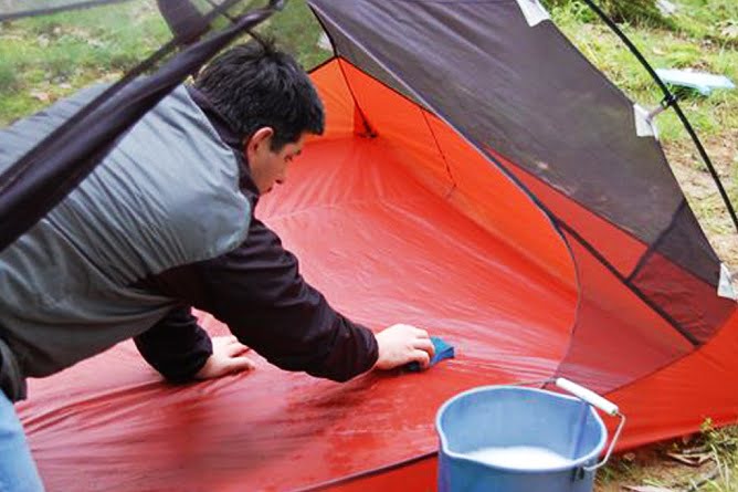 Cara membersihkan tenda yang benar, image by : oakstore.co.id