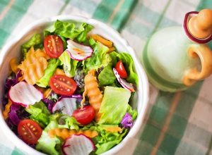Cara membuat salad sayur sederhana