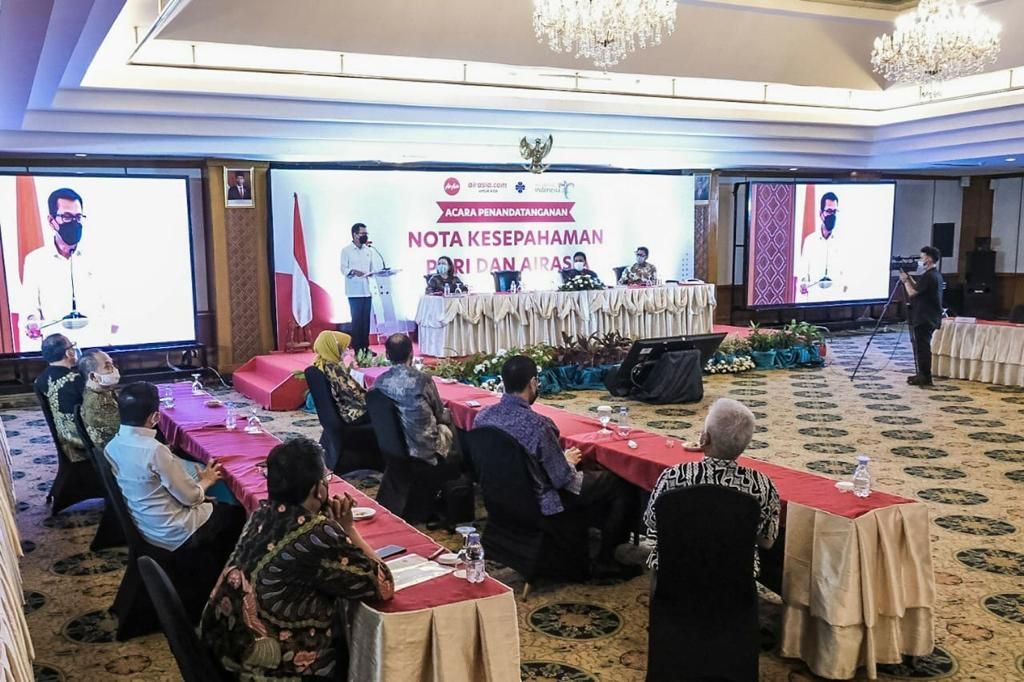 Menparekraf Berharap PHRI-AirAsia Indonesia Bisa Mendorong Pemulihan Pariwisata Domestik