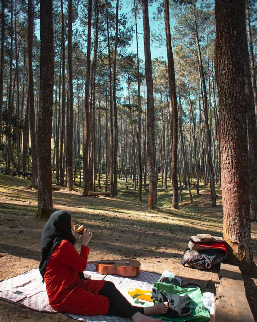 Piknik Ceria dan Makan Bersama di Batu Kuda Manglayang, image by IG : @neeeeyyyy