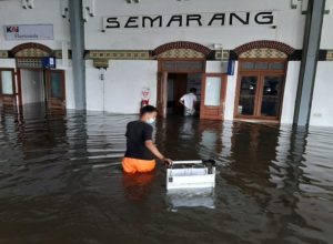 Stasiun Tawang Semarang banjir, photo by : Humas PT KAI Daops IV Semarang