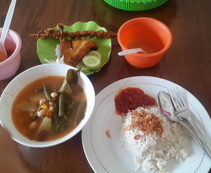 Nasi uduk Kebon Kacang Ibu Ida, image by IG : @rinawati_soedibyo