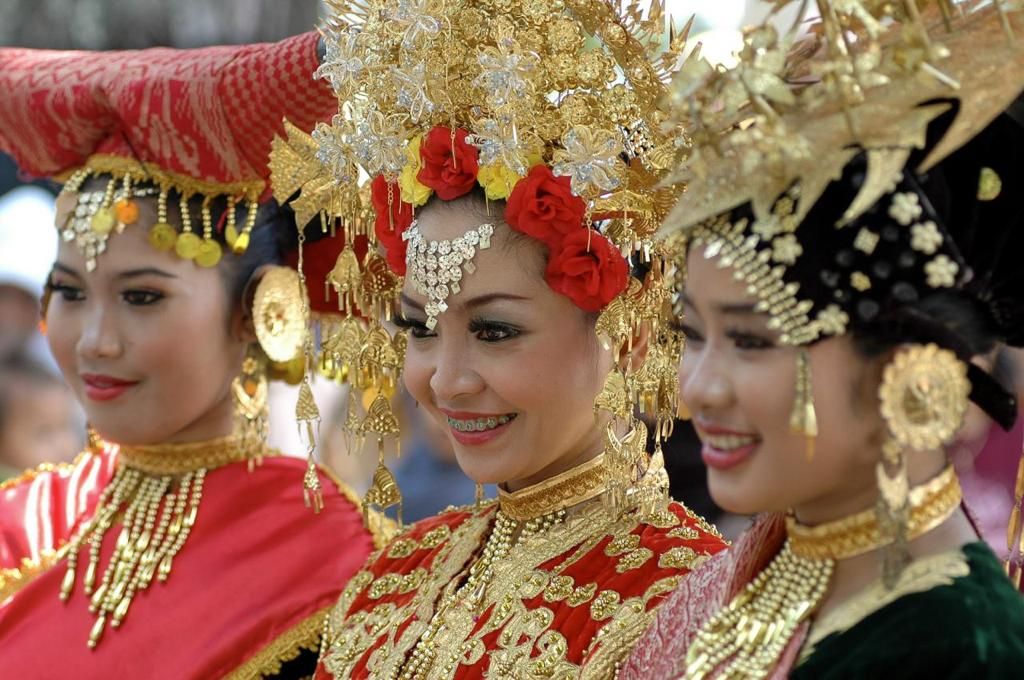 Menparekraf Dukung Pengembangan Wisata Sumatra Barat Berbasis Alam dan Budaya