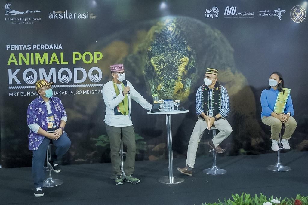 Kampanye #RinduLabuanBajo, “Animal Pop Komodo” Ditampilkan di Stasiun MRT Bundaran HI