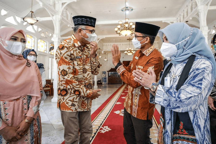Menparekraf Bertemu Gubernur Aceh Bahas Pengembangan Sektor Parekraf-min