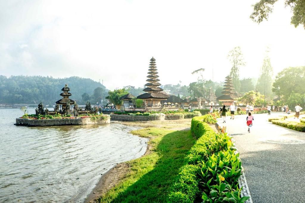 Menparekraf Ingin Kebijakan Work From Bali Tepat Manfaat Dorong Pemulihan Parekraf Bali