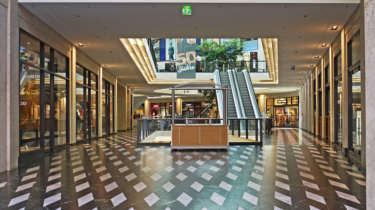 cara masuk mall ILUSTRASI MALL, Gambar oleh Erich Westendarp dari Pixabay