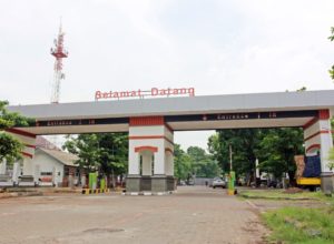 Gerbang Masuk Stasiun Semarang Tawang