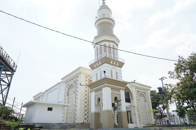 Masjid Al-Istiqomah Stasiun Semarang Tawang