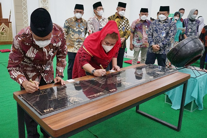 Masjid Al-Istiqomah dan Ruang Tunggu Luxury Stasiun Semarang Tawang Diresmikan
