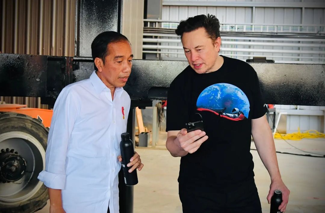 Jokowi Bertemu Elon Musk di Space X