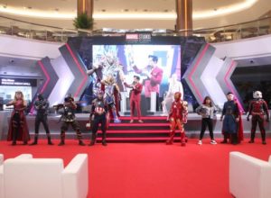 Penampilan Cosplay dari Komunitas Marvel Indonesia di Opening Ceremony Marvel Studios: A Universe of Heroes Exhibition Indonesia