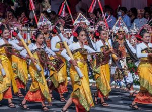 Pesta Kesenian Bali 2022 Berlangsung Meriah, Masyarakat dan Wisatawan Antusias Sambut Pawai