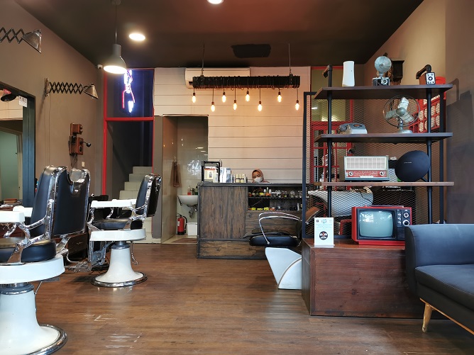 Redbox Barbershop, image : Google/ SAMOEDRO 77