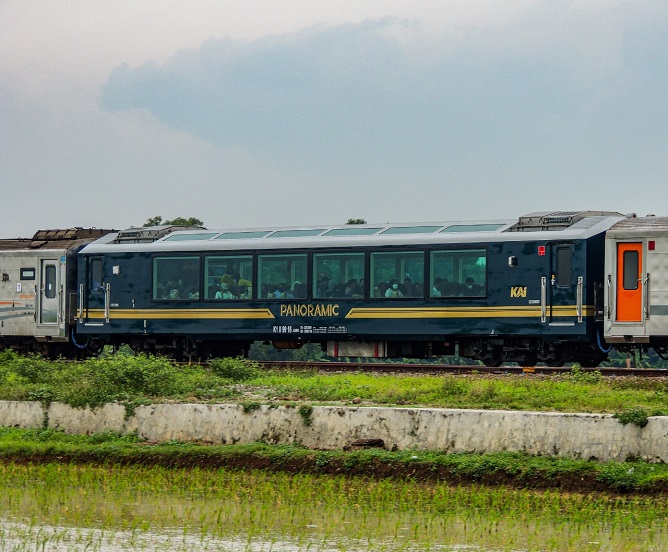 Kereta Panoramic Layani 1.613 Pelanggan Sejak Diluncurkan