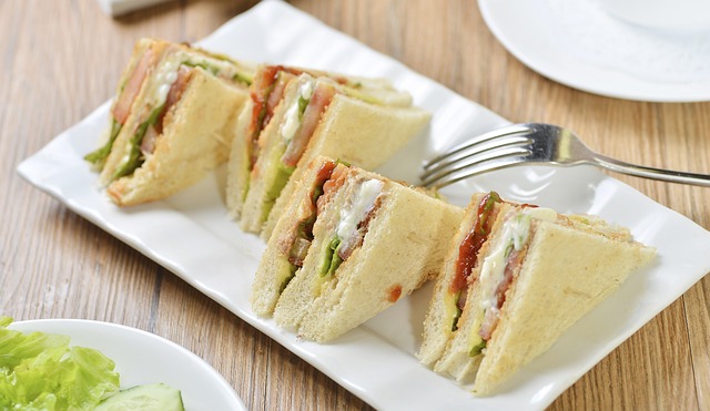 Sandwich, Gambar oleh Tony Zhu dari Pixabay 