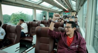 Kunjungan Kerja, Menparekraf Sandiaga Naik Kereta Panoramic KAI Wisata Ke Jawa Barat