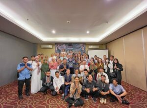 Manajemen dan Staf Hotel Neo Candi Simpang LIma Semarang Gelar Halal Bihalal Bersama