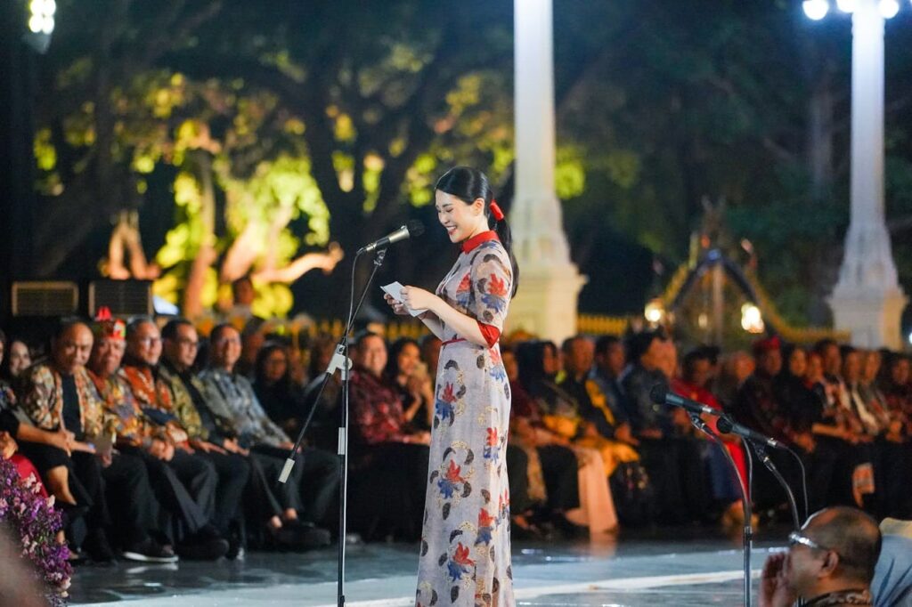 Wamenparekraf Angela Batik Merupakan Bagian Kehidupan Masyarakat dan Diplomasi Budaya Indonesia (2)