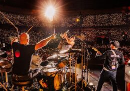 Konser Coldplay di Jakarta Sampai Jam Berapa