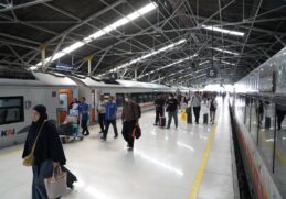 Arus Balik Libur Tahun Baru Mulai Terjadi, 61 Ribu Penumpang Tiba di Stasiun Gambir dan Pasarsenen (1)