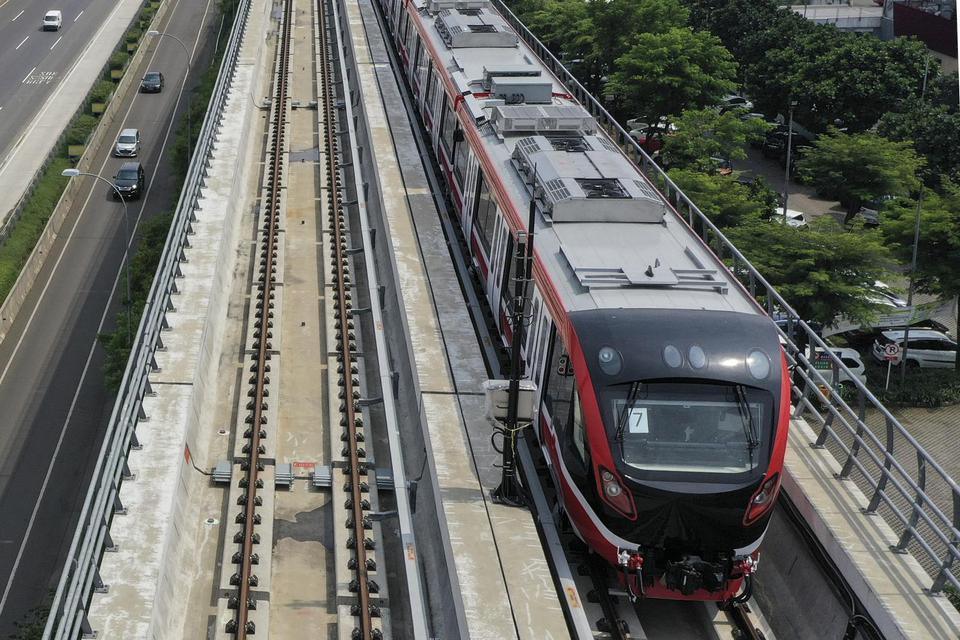 LRT Jabodebek Layani Lebih dari 4 Juta Pengguna Sepanjang 2023