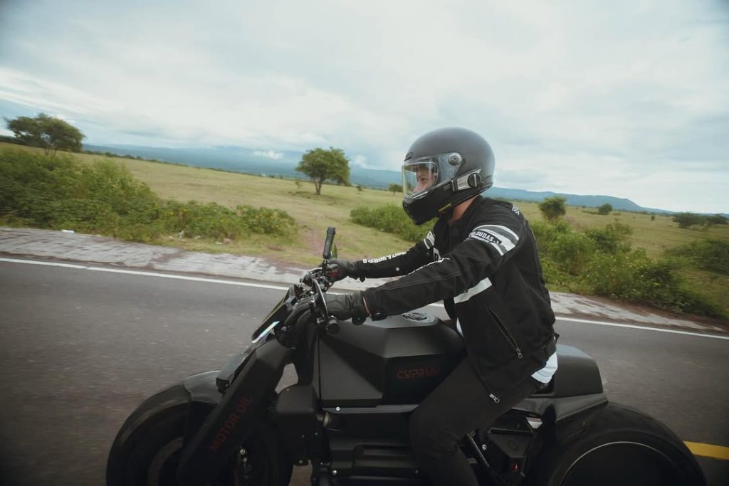 Potret Touring Seru The Dudas Minus One: Raffi Ahmad, Ariel NOAH, Gading, Desta, Rispo dan Rigen Jelajah Eksotisme Bima, NTB