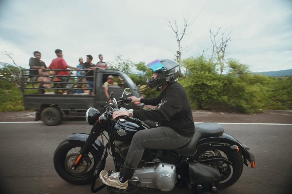 Potret Touring Seru The Dudas Minus One: Raffi Ahmad, Ariel NOAH, Gading, Desta, Rispo dan Rigen Jelajah Eksotisme Bima, NTB