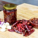 Resep Chili Oil Enak, Gurih Pedas, dan Tahan Lama! Resep Chili Oil Enak, Gurih Pedas, dan Tahan Lama!