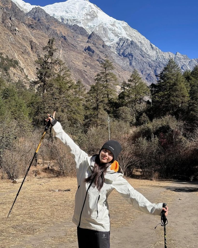 Potret Kwon Eunbi Mendaki Himalaya: Ekspresi Haru, Lelah, dan Tekad Tak Tergoyahkan!