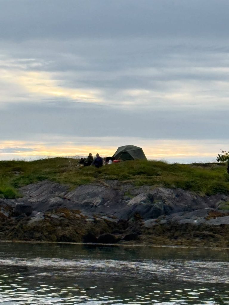 10 Potret Seru Liburan Alice Norin Bareng Keluarga di Norwegia, Pulang Kampung Sekaligus Temui Sang Ayah 9 Potret Seru Liburan Alice Norin Bareng Keluarga di Norwegia