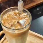 Resep Es Kopi Susu Gula Aren Sachet_1 Resep Kopi Susu Gula Aren Sachet, Kopi Susu Gula Aren Sachet,Kopi Susu Gula Aren, cara membuat Kopi Susu Gula Aren, cara membuat Kopi Susu Gula Aren sachet