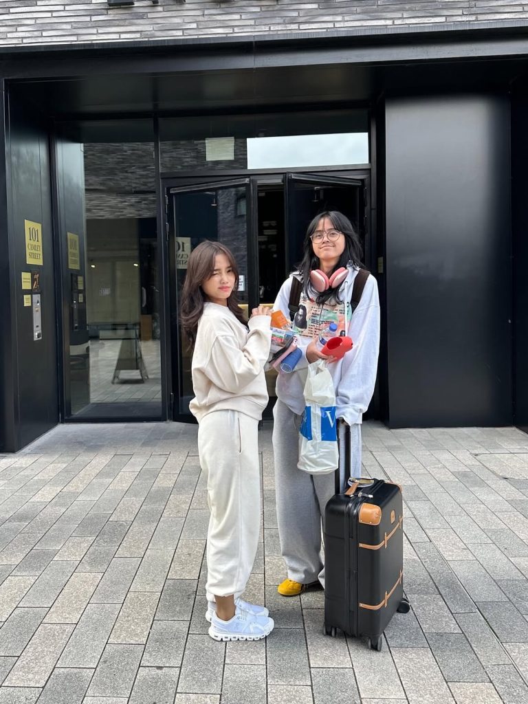 Potret Fuji Liburan ke London