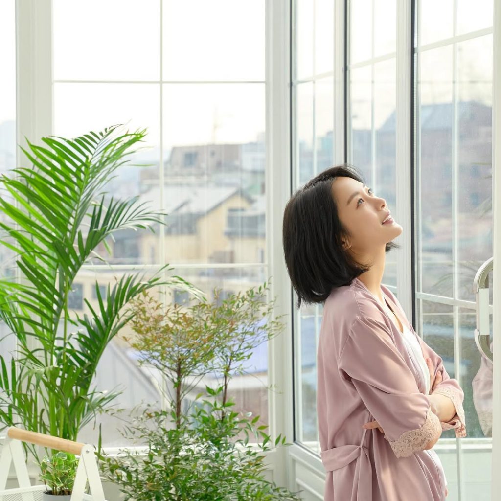 Profil Song Da Eun: Aktris yang Dikabarkan Dekat dengan Jimin BTS 1 Profil Song Da Eun: Aktris yang Dikabarkan Dekat dengan Jimin BTS