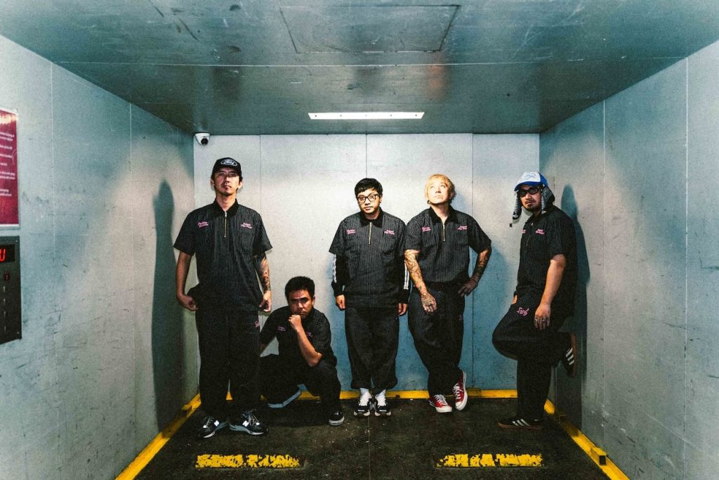 Pee Wee Gaskins rilis EP “Putar Waktu Kembali”, hadirkan 5 lagu ikonik Naif, Gigi, /Rif, Base Jam, hingga The Adams.