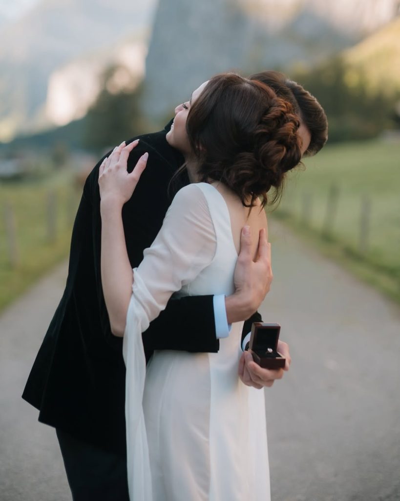 10 Potret El Rumi Lamar Syifa Hadju di Lembah Paling Indah Dunia, Lauterbrunnen Swiss image by IG: elelrumi