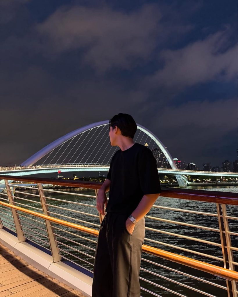 8 Potret Romantisnya Jule atau Julia Prastini dengan Sang Suami Saat Liburan di Guangzhou, China! 2 8 Potret Romantisnya Jule atau Julia Prastini dengan Sang Suami Saat Liburan di Guangzhou, China!