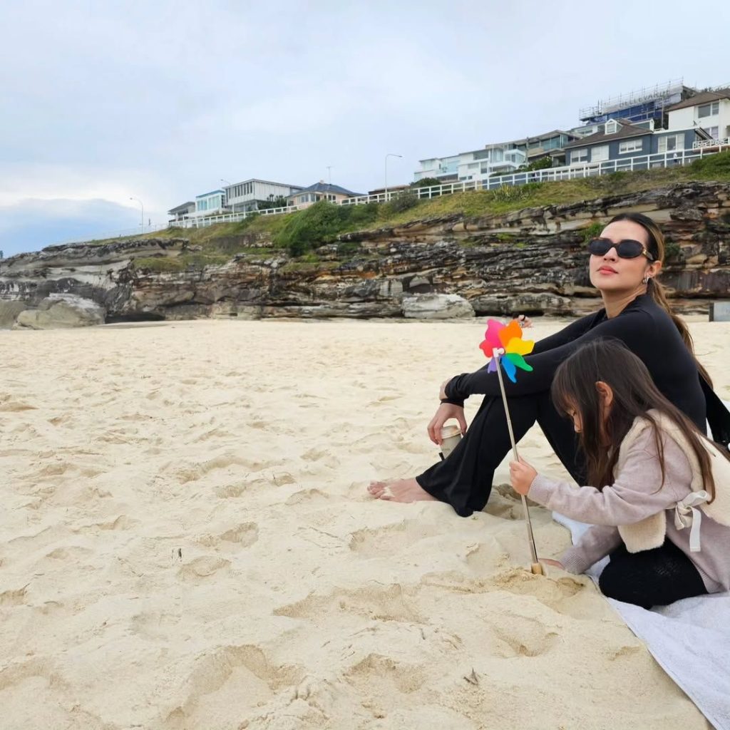 Potret Serunya Raisa, Hamish Daud, dan Sang Anak Liburan Bareng di Sydney, image by IG: hamishdw
