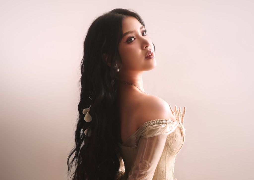 Tiara Andini Rilis Single “Dengar”, Bagian dari Album Terbarunya “Edelweiss”