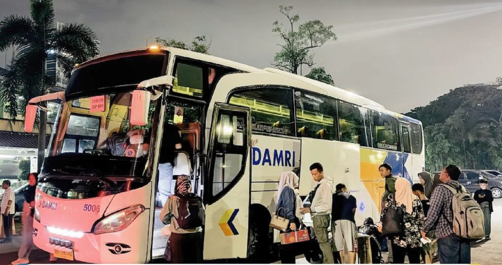 DAMRI Buka Pemesanan Tiket Nataru 2025/2026 Lebih Awal! Jangan Sampai Kehabisan