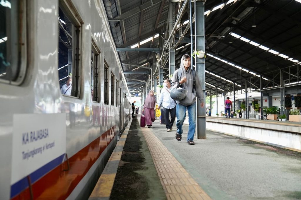 Diskon Tiket Kereta Api Nataru 2025/2026: Potongan 30 Persen, Kuota 1,5 Juta Penumpang 1 Diskon Tiket Kereta Api Nataru 2025_2026 Potongan 30 Persen, Kuota 1,5 Juta Penumpang