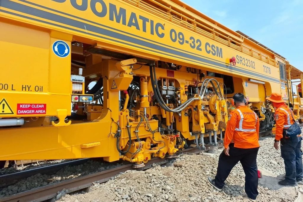 Jelang Libur Nataru, KAI Ganti Rel dan Wesel demi Perjalanan Kereta Lebih Aman