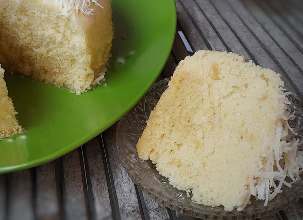 Resep Bolu Tape Kukus Takaran Sendok Tanpa Mixer 1 Temukan cara membuat Resep Bolu Tape Kukus Takaran Sendok tanpa mixer yang praktis, lembut, dan anti gagal. Cocok untuk pemula dengan bahan simpel dan hasil mengembang sempurna.