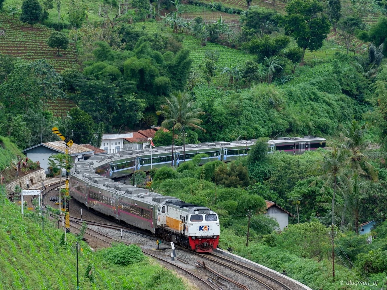 Stasiun Lebakjero, Stasiun Sunyi di Balik Tikungan Kadungora yang Ikonik di Jawa Barat